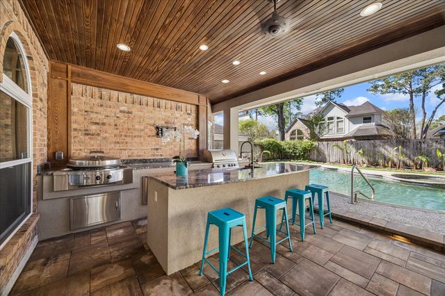 6223 Hidden Lakes Drive, Houston, TX 77345