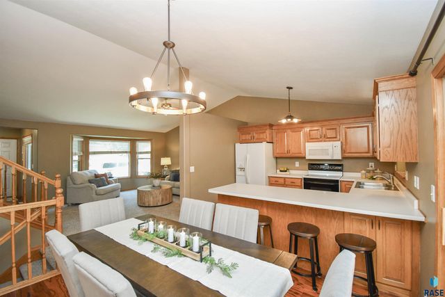 3234 S Serenity Trl Trail, Sioux Falls, SD 57103