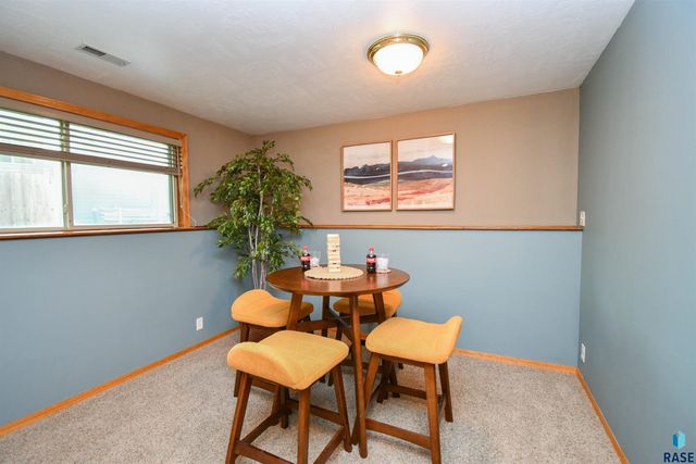 3234 S Serenity Trl Trail, Sioux Falls, SD 57103
