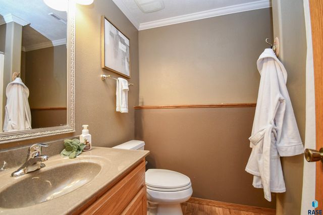 3234 S Serenity Trl Trail, Sioux Falls, SD 57103