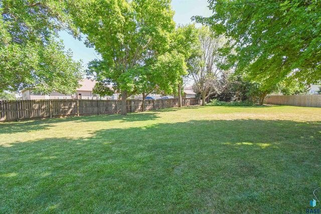 3234 S Serenity Trl Trail, Sioux Falls, SD 57103