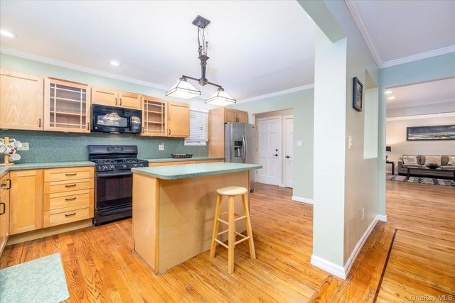 125 Wilson Street, East Rockaway, NY 11518