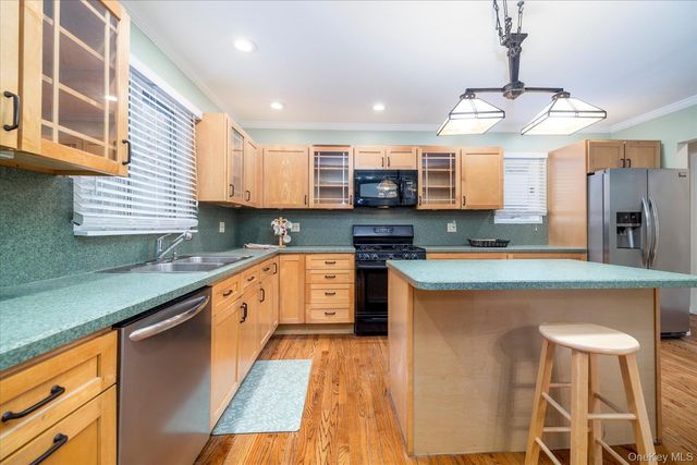 125 Wilson Street, East Rockaway, NY 11518