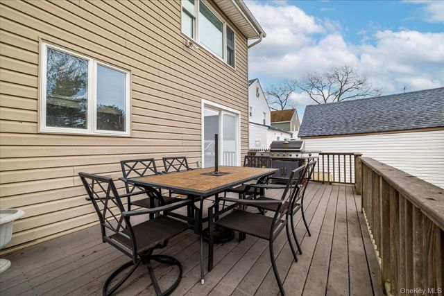 125 Wilson Street, East Rockaway, NY 11518