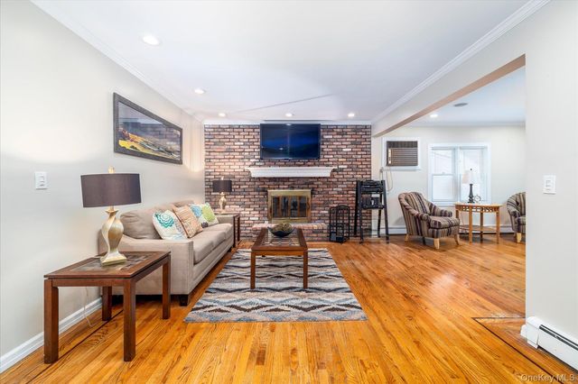 125 Wilson Street, East Rockaway, NY 11518