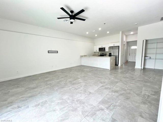 4622 SW 7th PL, Cape Coral, FL 33914
