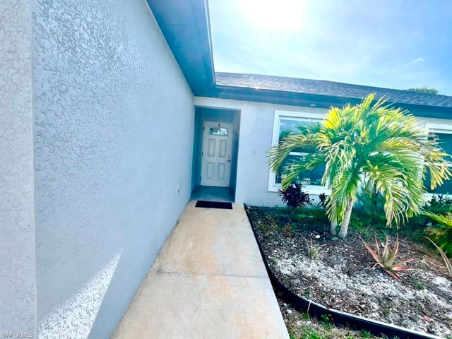 4622 SW 7th PL, Cape Coral, FL 33914