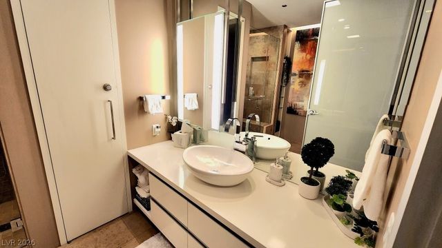 3722 Las Vegas Boulevard 809, Las Vegas, NV 89158