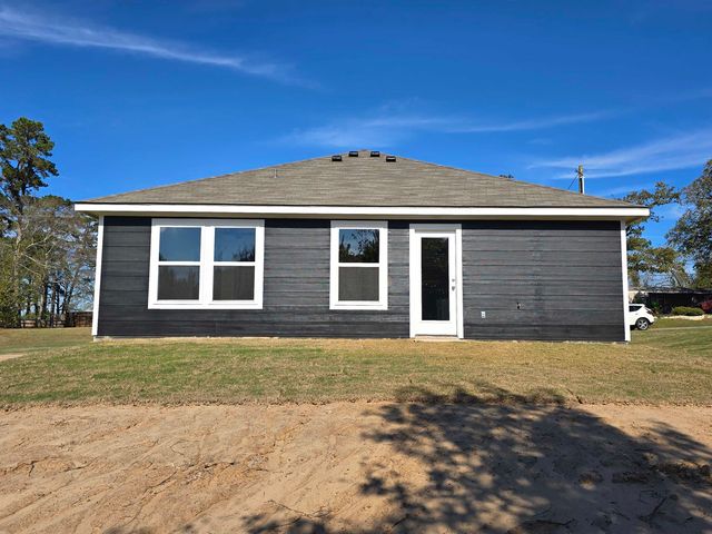 250 Omaha St., Gladewater, TX 75647