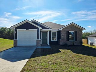 250 Omaha St., Gladewater, TX 75647