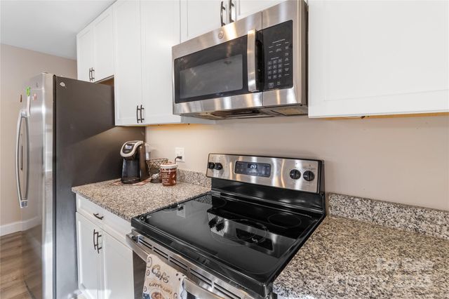 60 Oakwood Drive 039, Horse Shoe, NC 28792