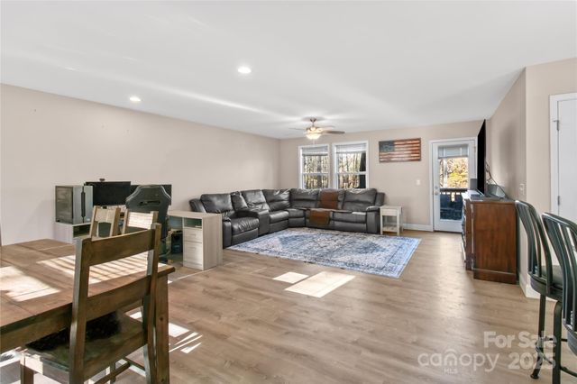 60 Oakwood Drive 039, Horse Shoe, NC 28792