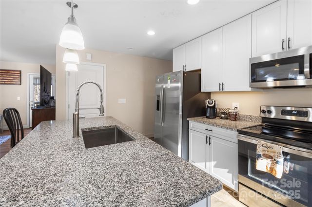 60 Oakwood Drive 039, Horse Shoe, NC 28792