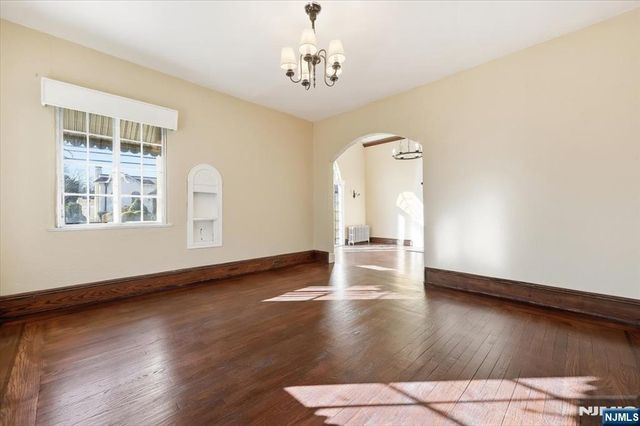 283 Pasadena Avenue, Hasbrouck Heights, NJ 07604