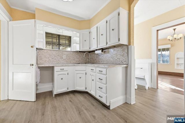 283 Pasadena Avenue, Hasbrouck Heights, NJ 07604