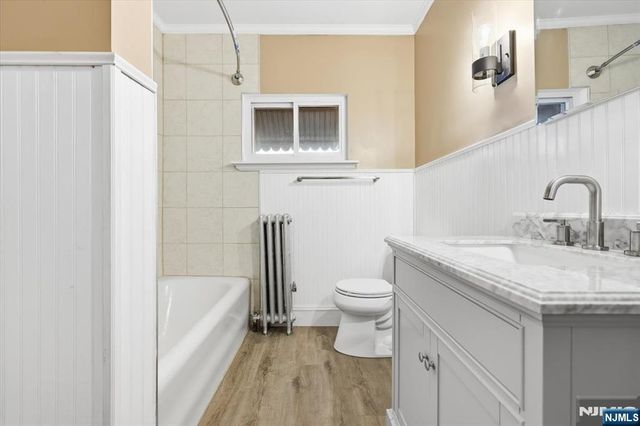 283 Pasadena Avenue, Hasbrouck Heights, NJ 07604