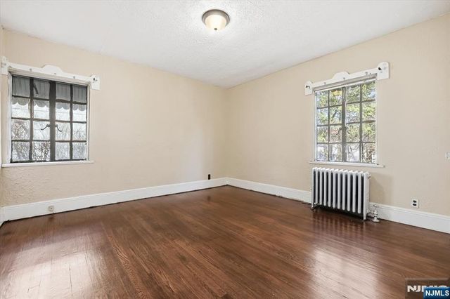 283 Pasadena Avenue, Hasbrouck Heights, NJ 07604