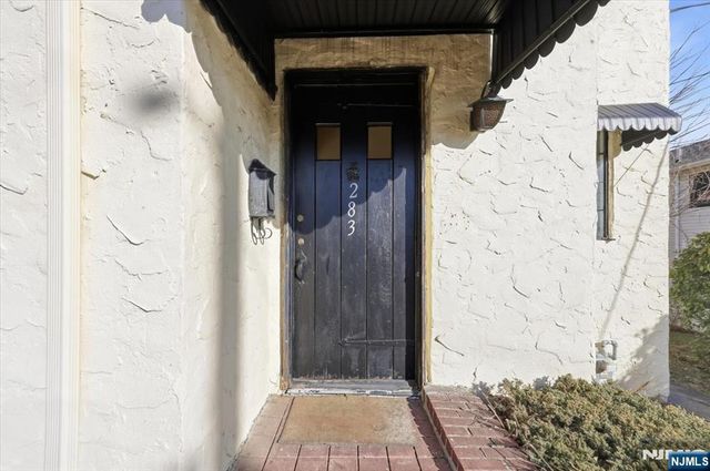 283 Pasadena Avenue, Hasbrouck Heights, NJ 07604