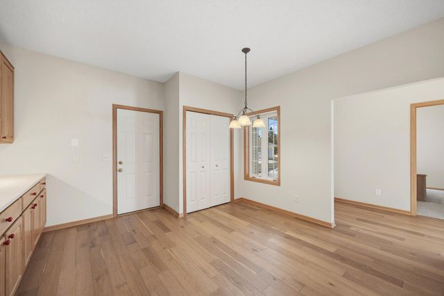 20467 Cypress Drive, Farmington, MN 55024