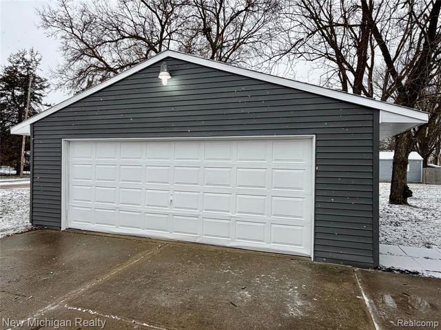 4108 Brown Street, Flint, MI 48532