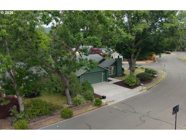 1900 N CEDAR St, Newberg, OR 97132