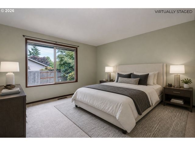 1900 N CEDAR St, Newberg, OR 97132