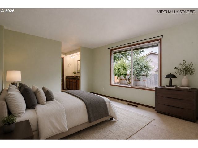 1900 N CEDAR St, Newberg, OR 97132