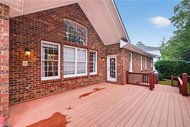 1584 Godfrey LN, Virginia Beach, VA 23454