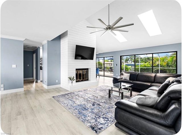 2328 27th ST, Cape Coral, FL 33904