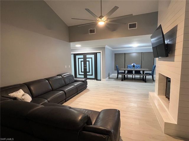 2328 27th ST, Cape Coral, FL 33904