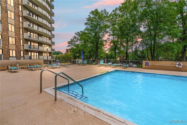 2956 Hathaway Rd Unit#807, Richmond, VA 23225
