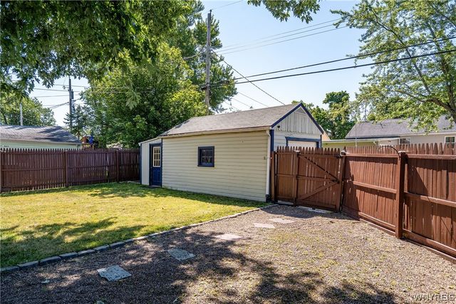 651 Moore Avenue, Tonawanda, NY 14223