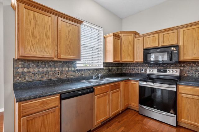 603 E Thornhill Drive, Nixa, MO 65714