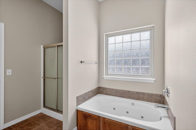 603 E Thornhill Drive, Nixa, MO 65714