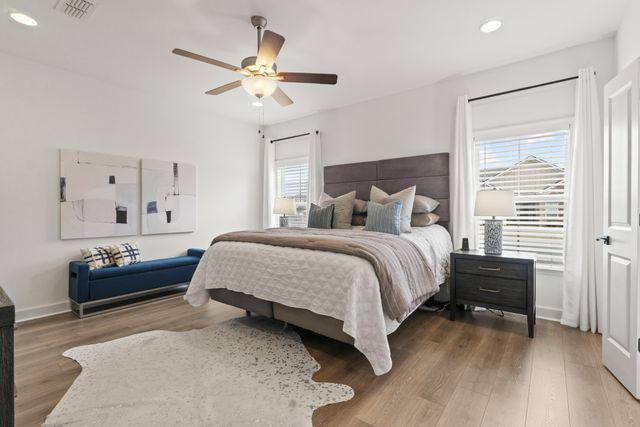 2431 Stonecenter Ln, Murfreesboro, TN 37128