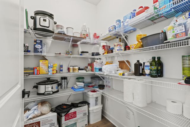 2431 Stonecenter Ln, Murfreesboro, TN 37128