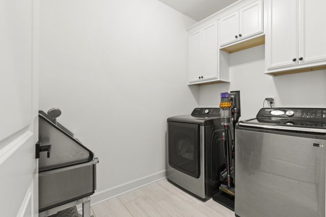 2431 Stonecenter Ln, Murfreesboro, TN 37128