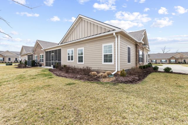 2431 Stonecenter Ln, Murfreesboro, TN 37128