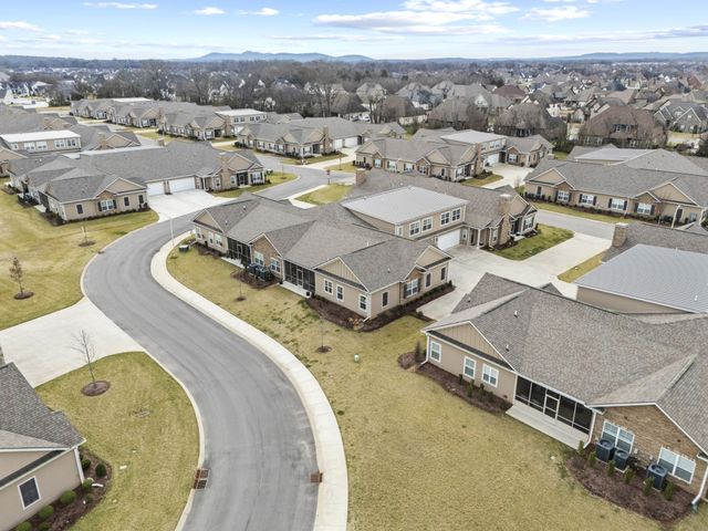 2431 Stonecenter Ln, Murfreesboro, TN 37128