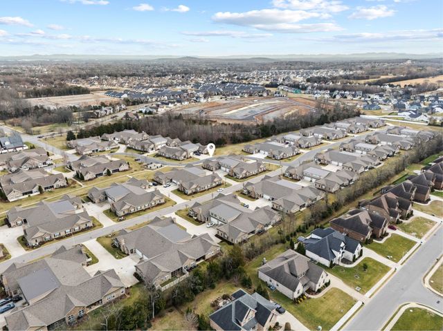 2431 Stonecenter Ln, Murfreesboro, TN 37128