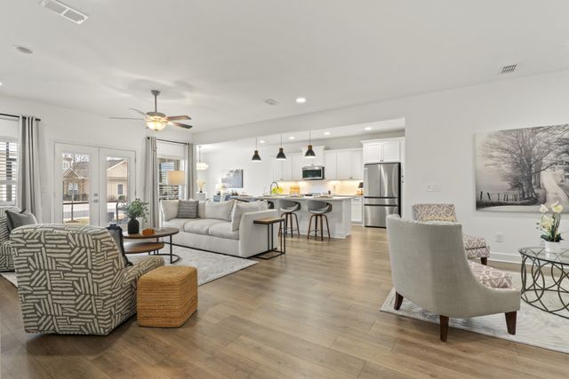 2431 Stonecenter Ln, Murfreesboro, TN 37128