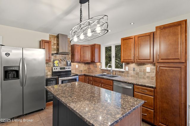 13006 Settlers Point Trail, Goshen, KY 40026