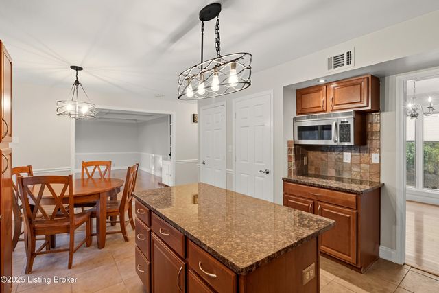 13006 Settlers Point Trail, Goshen, KY 40026