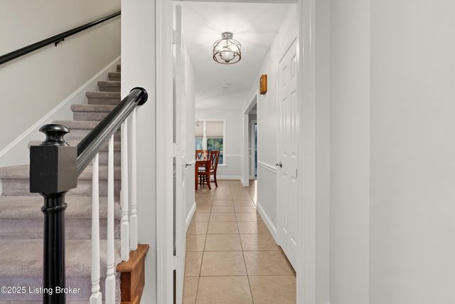 13006 Settlers Point Trail, Goshen, KY 40026