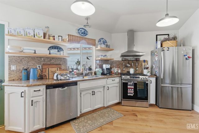 11104 Mirrored Image Court, Bakersfield, CA 93311
