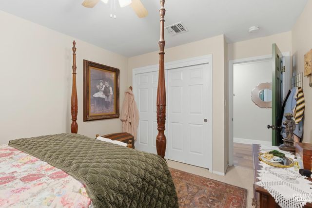 11104 Mirrored Image Court, Bakersfield, CA 93311
