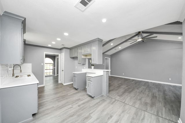 3802 Ebbtide Drive, Houston, TX 77045
