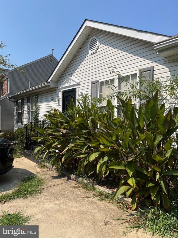 6714 ASSET DR, Hyattsville, MD 20785