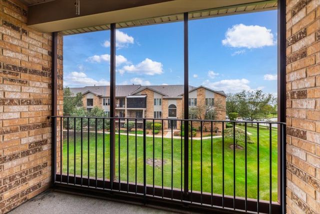 15727 Ravinia Avenue 2E, Orland Park, IL 60462