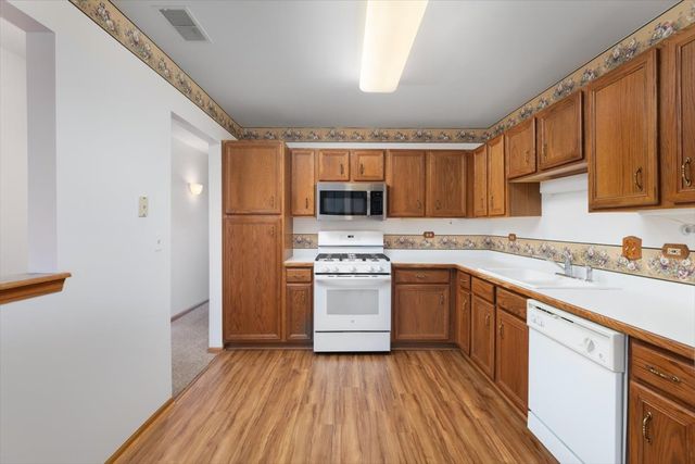 15727 Ravinia Avenue 2E, Orland Park, IL 60462